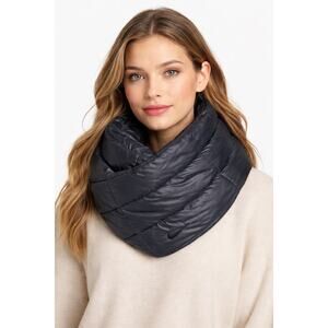 Nike Black Puffer Infinity Scarf Quilted Swoosh Lightweight Winter Neck Warmer